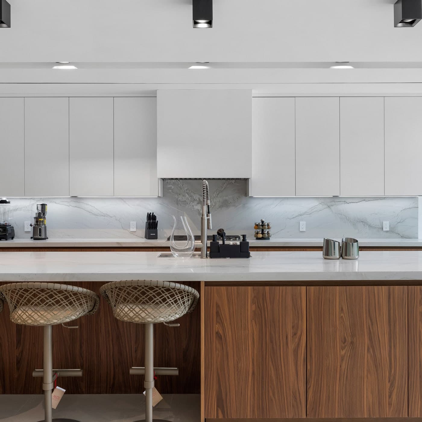 Craft detail — Sabal Luxury Builder 1